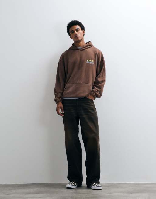 ASOS DESIGN Oversize-Kapuzenpullover in gewaschenem Braun mit Grafik, 5 von 5