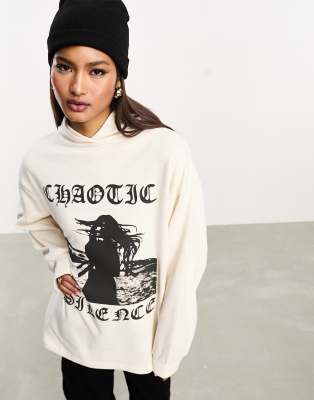 ASOS DESIGN - Oversize-Kapuzenpullover in neutralem Farbton mit „Chaotic Silence"-Indie-Grafikprint