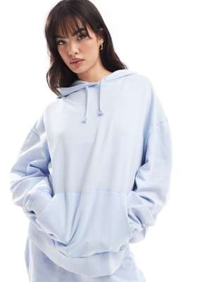 ASOS DESIGN - Oversize-Kapuzenpullover in verwaschenem Pastellblau