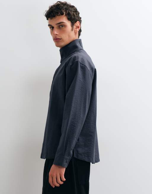 ASOS DESIGN oversize koszula z golfem i detalem plisy w spranym czarnym, 3 z 5