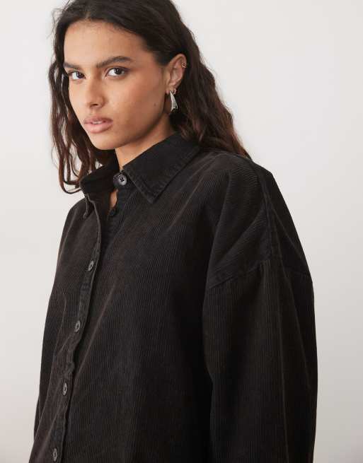 ASOS DESIGN oversize koszulowa sukienka mini ze sztruksu w spranym czarnym, 4 z 4