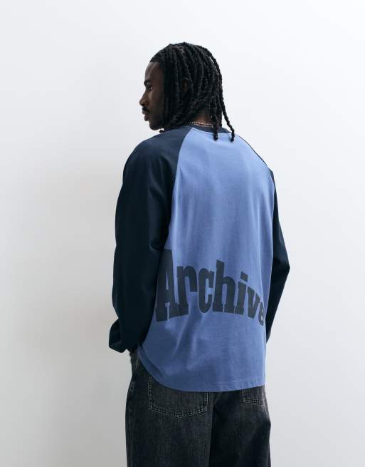 ASOS DESIGN Oversize Langarm-Raglan-T-Shirt mit Schriftprint in Blau, 4 von 5