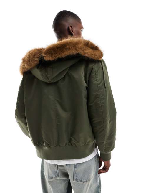 ASOS DESIGN – Oversize-MA1-Bomberjacke in Khaki mit Kapuze mit Kunstpelzbesatz, 3 von 5