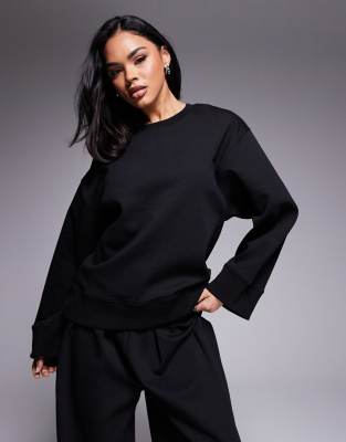 ASOS DESIGN - Oversize-Oberteil aus Interlock-Stoff in Schwarz mit Rundhalsausschnitt, Kombiteil