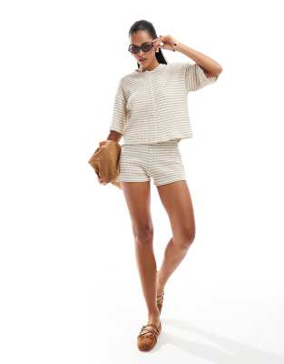 ASOS DESIGN - Oversize-Oberteil in Beige mit Patchwork-Einsätzen und durchgehender Knopfleiste, Kombiteil-Neutral