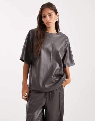 ASOS DESIGN - Oversize-Oberteil in Grau aus Kunstleder, Kombiteil
