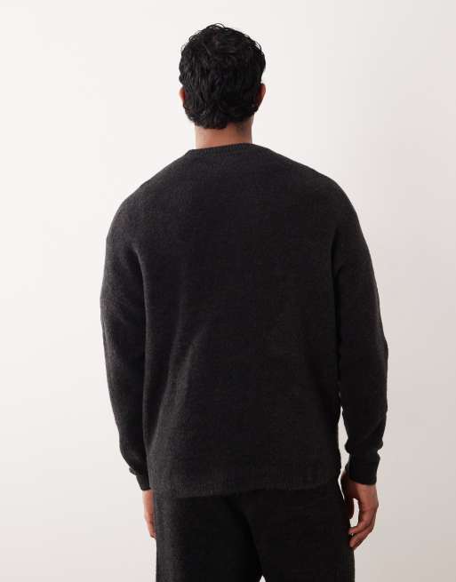 ASOS DESIGN – Oversize-Pullover aus Strickmaterial in verwaschenem Schwarz mit NYC-Logo auf der Brust, Kombiteil, 3 von 5