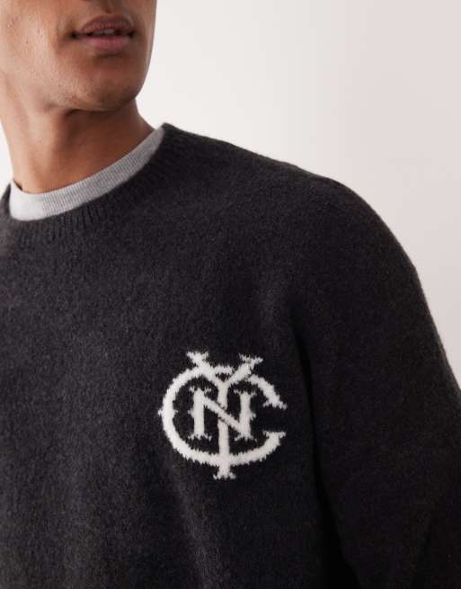 ASOS DESIGN – Oversize-Pullover aus Strickmaterial in verwaschenem Schwarz mit NYC-Logo auf der Brust, Kombiteil, 4 von 5