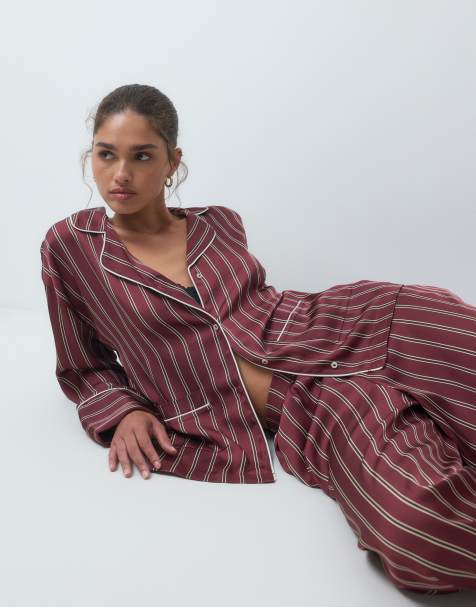 ASOS DESIGN oversize satynowy zestaw piżamowy z długim rękawem we wzór w paski bankierskie - view 1
