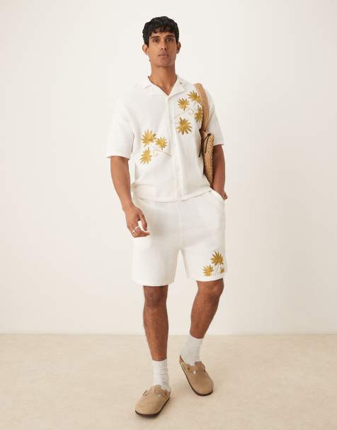 ASOS DESIGN – Oversize-Shorts aus Strick in Wollweiß mit Struktur, Kombiteil - view 1