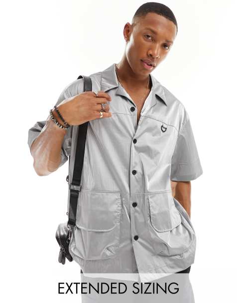 ASOS DESIGN – Oversize - Silverfärgad skjorta i nylon med boxig passform och D-ring - view 1