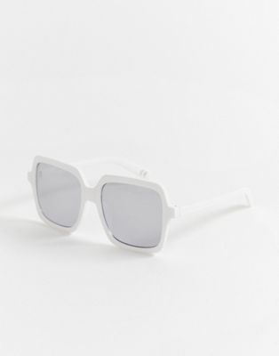 ASOS DESIGN – Oversize-solglasögon med fyrkantiga bågar-Vit