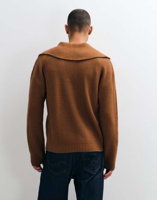ASOS DESIGN Oversize-Strickpullover mit weit offenem Polokragen in Braun, 3 von 5