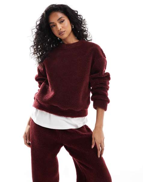 ASOS DESIGN – Oversize-Sweatshirt aus Teddyfell in Burgunderrot, Kombiteil - view 1