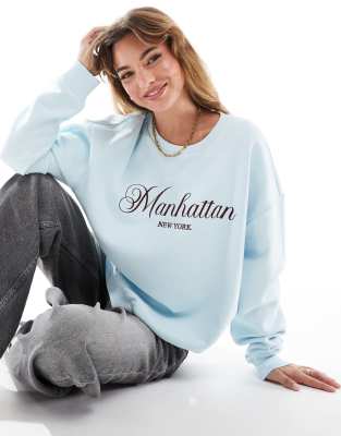 ASOS DESIGN - Oversize-Sweatshirt in Babyblau mit „Manhattan New York"-Grafik