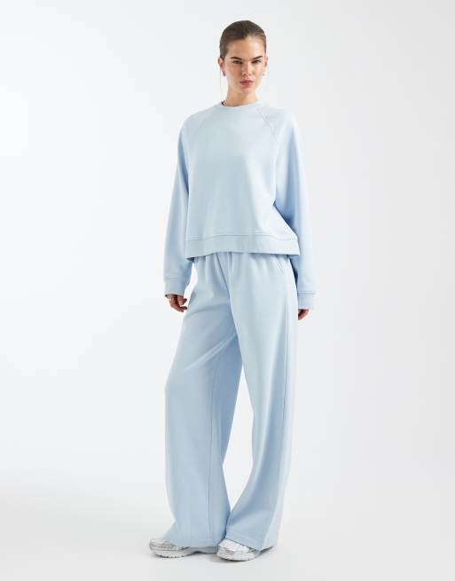 ASOS DESIGN – Oversize-Sweatshirt in Babyblau mit Raglan-Detail und weicher Innenseite, 2 von 4