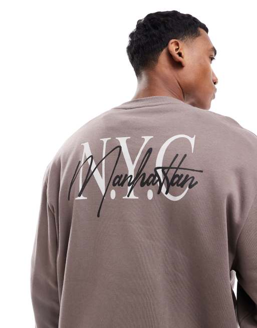ASOS DESIGN – Oversize-Sweatshirt in Braun mit „NYC“-Print