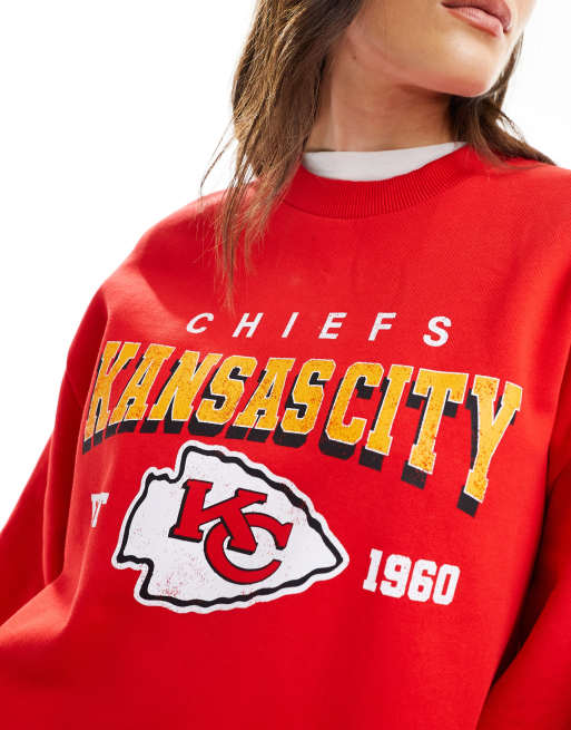 ASOS DESIGN – Oversize-Sweatshirt in Rot mit lizenziertem „Kansas City“-Print, 2 von 4
