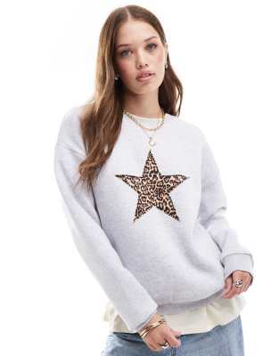 ASOS DESIGN - Oversize-Sweatshirt mit Sternapplikationen mit Leopardenmuster-Bunt