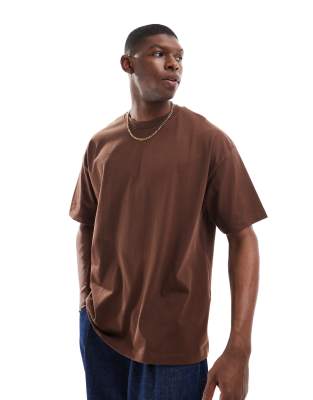 ASOS DESIGN – Oversize-T-Shirt aus schwerem Stoff in Braun
