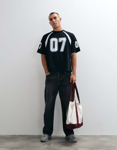 ASOS DESIGN Oversize-T-Shirt im Boxy-Schnitt mit Nummern-Print in Schwarz und Weiß - view 1