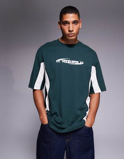 ASOS DESIGN – Oversize-T-Shirt im Cut-and-sew-Design in Dunkelgrün mit Textgrafik - view 1