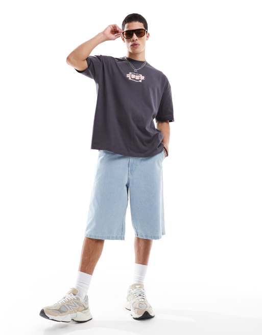 ASOS DESIGN – Oversize-T-Shirt in Anthrazit mit Souvenir-Print auf dem Rücken, 2 von 4
