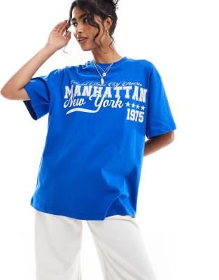 ASOS DESIGN - Oversize-T-Shirt in Blau mit „Manhattan"-Print