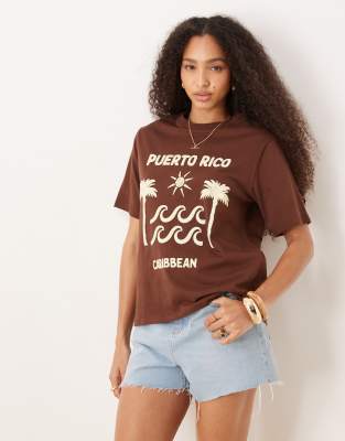 ASOS DESIGN - Oversize-T-Shirt in Braun mit Schaumprint mit Urlaubsmotiv