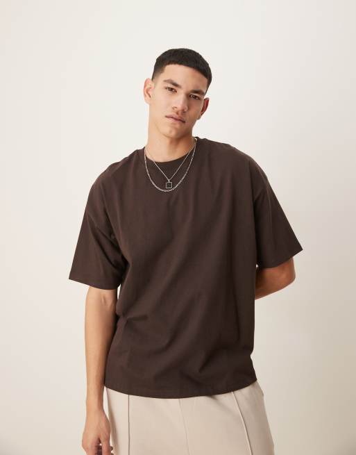 ASOS DESIGN – Oversize-T-Shirt in Braun mit Sport-Grafik, 3 von 4