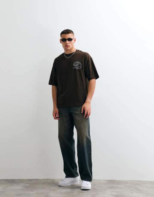 ASOS DESIGN – Oversize-T-Shirt in Braun mit Stickerei auf der Brust, 3 von 5