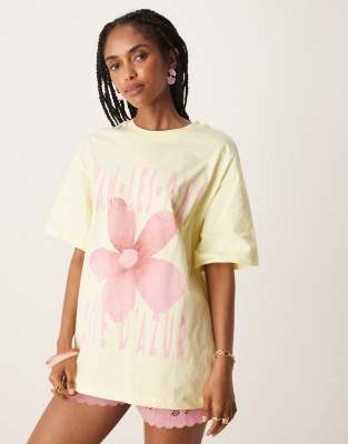 ASOS DESIGN – Oversize-T-Shirt in Buttermilchgelb mit „Cote d'Azur“-Print - view 1