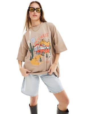 ASOS DESIGN – Oversize-T-Shirt in Camel mit „Out West“-Grafik