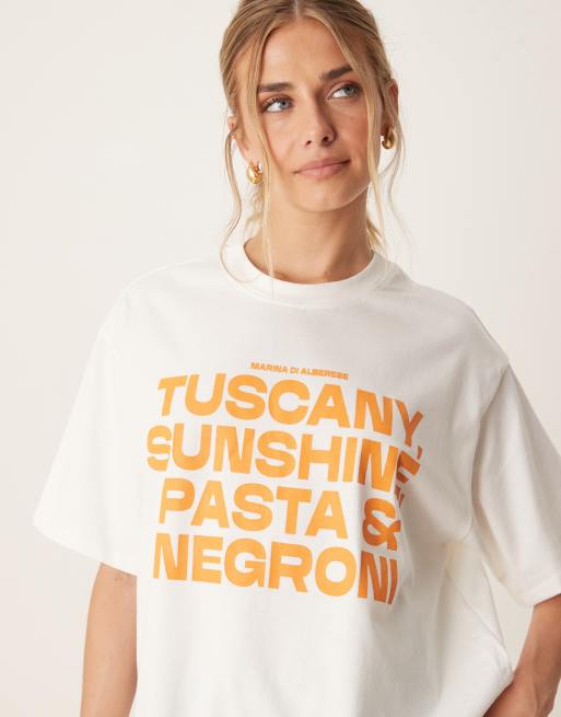 ASOS DESIGN – Oversize-T-Shirt in Creme mit „Tuscany“- und „Negroni“-Grafik, 3 von 4