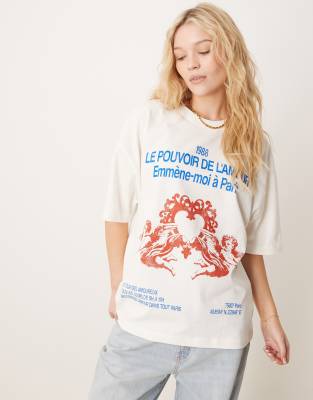 ASOS DESIGN - Oversize-T-Shirt in Cremeweiß mit „Paris"-Valentinstags-Print