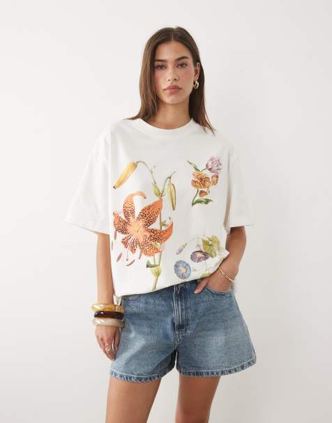 ASOS DESIGN – Oversize-T-Shirt in Cremeweiß mit Vintage-Blumenprint - view 1