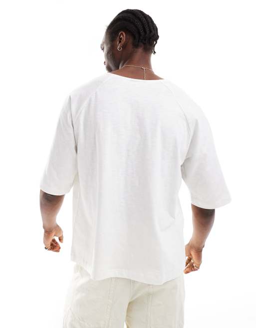 ASOS DESIGN – Oversize-T-Shirt in Ecru in Leinenoptik mit U-Boot-Ausschnitt, 2 von 4