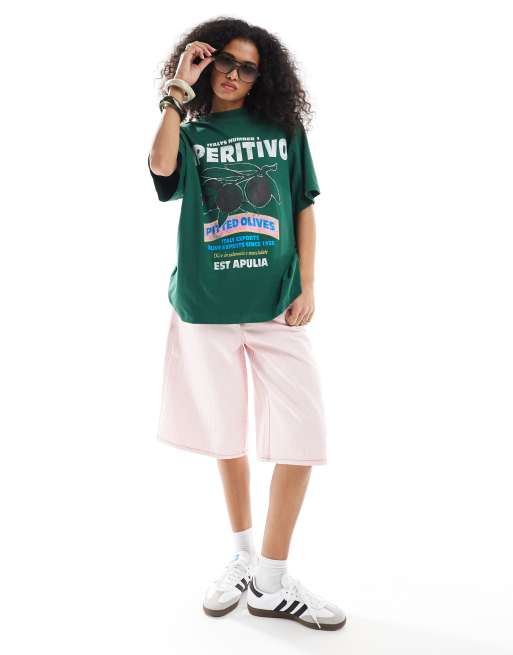 ASOS DESIGN – Oversize-T-Shirt in Grün mit Olivengrafik, 2 von 4