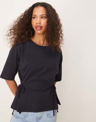 ASOS DESIGN - Oversize-T-Shirt in Marineblau mit Bindedetail