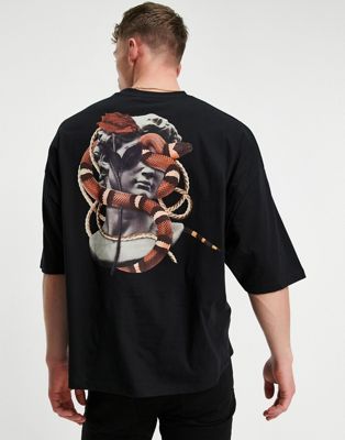 ASOS DESIGN – Oversize-T-Shirt in Schwarz aus Bio-Baumwolle mit Schlangen-Print auf dem Rücken