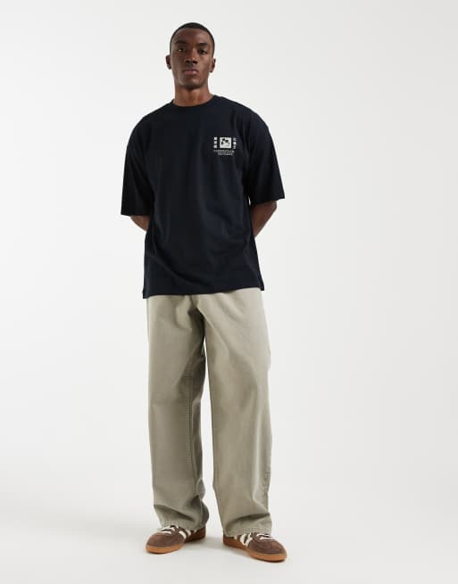 ASOS DESIGN – Oversize-T-Shirt in Schwarz mit „Tokyo“-Grafikprint entlang der Wirbelsäule, 5 von 5