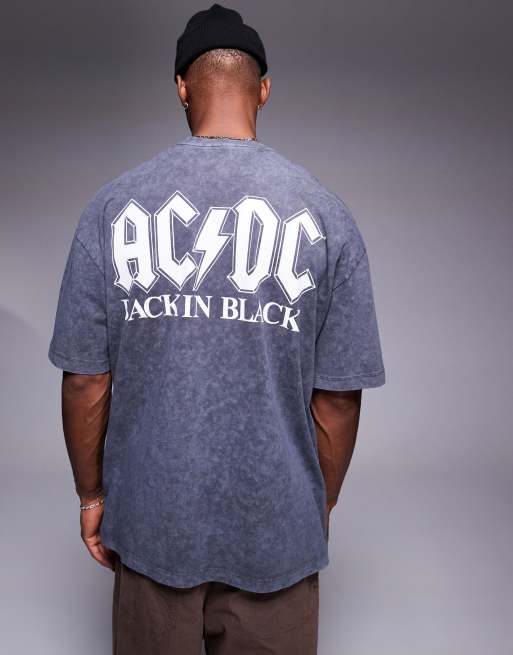 ASOS DESIGN – Oversize-T-Shirt in verwaschenem Anthrazit mit Unisex-Schnitt und lizenzierten AC/DC-Prints, 4 von 4
