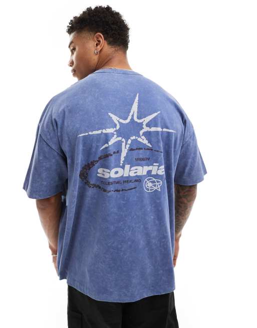 ASOS DESIGN – Oversize-T-Shirt in verwaschenem Blau mit Himmelskörper-Print auf dem Rücken, 220 g/m² schwer