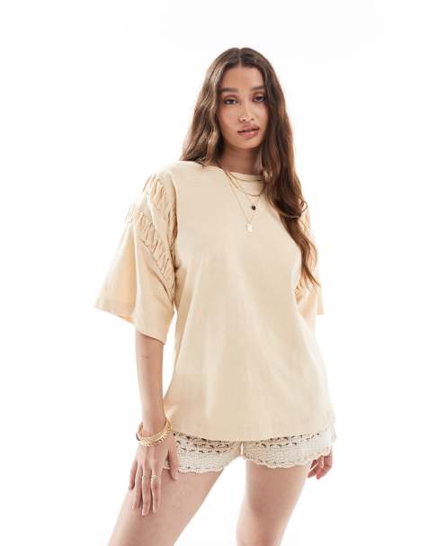 ASOS DESIGN – Oversize-T-Shirt in verwaschenem Buttermilchgelb mit gerafften Ärmeldetail - view 1