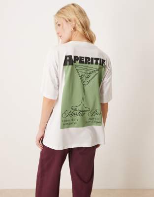 ASOS DESIGN - Oversize-T-Shirt in Weiß mit „Aperitif"-Cocktail-Print