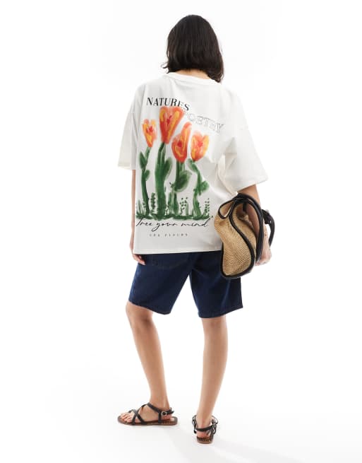 ASOS DESIGN – Oversize-T-Shirt in Weiß mit Blumen-Grafikprints auf dem Rücken