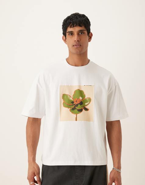 ASOS DESIGN – Oversize-T-Shirt in Weiß mit Brust-Print - view 1