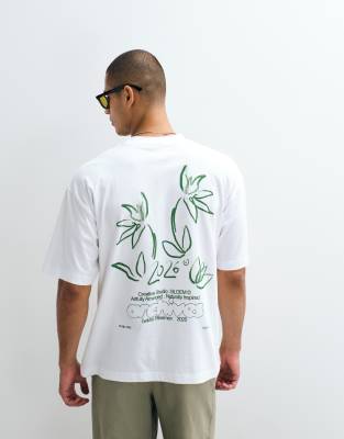 Oversize-T-Shirt in Weiß mit floralem Print Weiß L