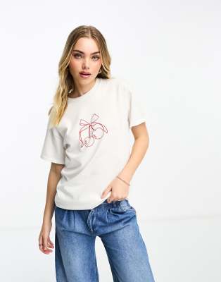 ASOS DESIGN - Oversize-T-Shirt in Weiß mit Kirschen mit Schleife-Grafikprint