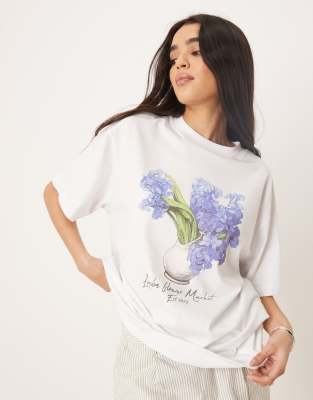 ASOS DESIGN - Oversize-T-Shirt in Weiß mit „London Flower Market"-Print